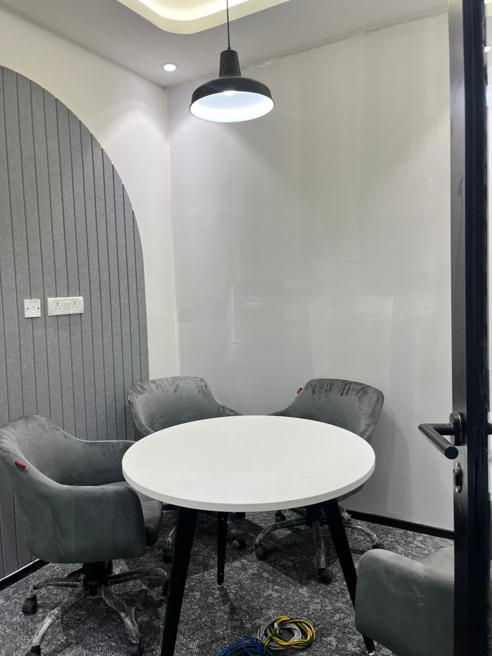 Ultragenic office interior by Global Green, view 15
